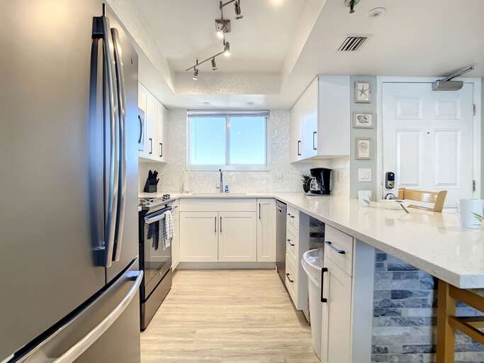 Fully equipped kitchen.