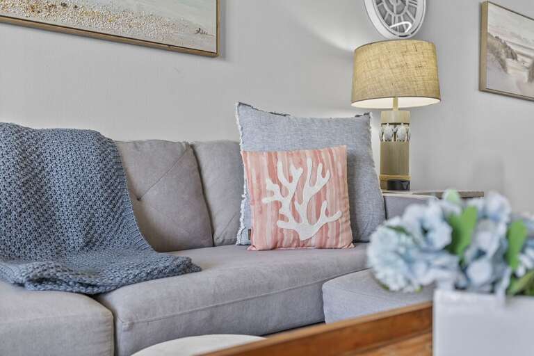 The attention to detail, from the carefully selected colors to the thoughtful decor, creates a relaxing atmosphere that embodies the peacefulness of a seaside retreat. The attention to detail, from the carefully selected colors to the thoughtful decor, creates a relaxing atmosphere that embodies the peacefulness of a seaside retreat.