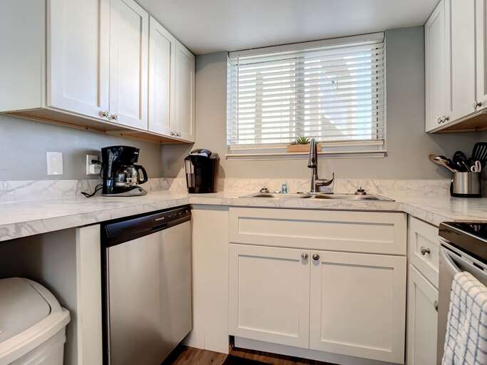 Double sink. Built in dishwasher.