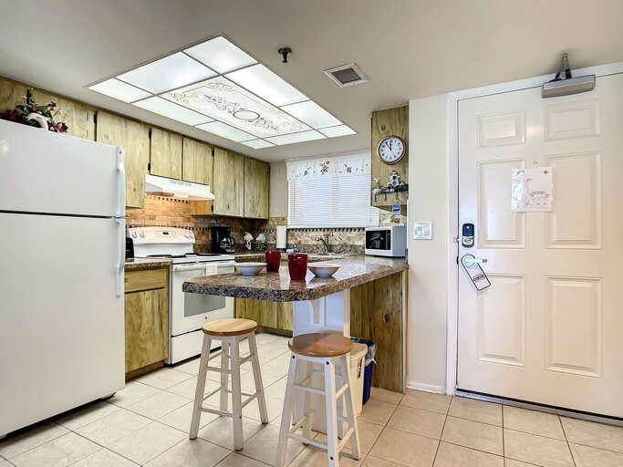 Fully equipped kitchen. Fully equipped kitchen.