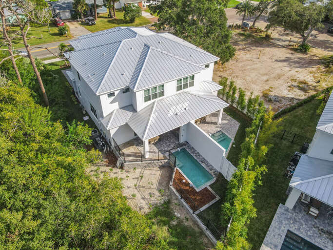 Enjoy a panoramic view of our 3-bed, 3-bath haven near the canal, featuring a private pool for your exclusive enjoyment.