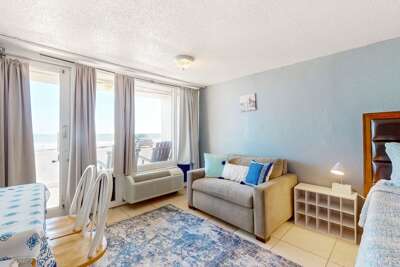 Daytona Pirates Cove Unit G22