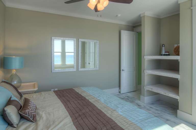 King Bedroom 4 - View 2