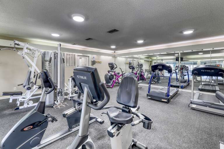 Lots of cardio options!