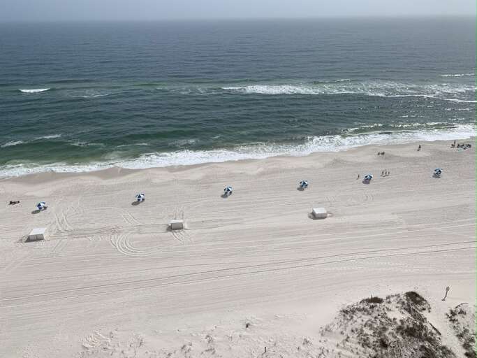Beach facilities are right out front.  Rent chairs and umbrellas from the attendants March - October!