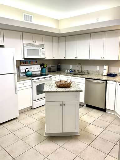 Fully equipped kitchen