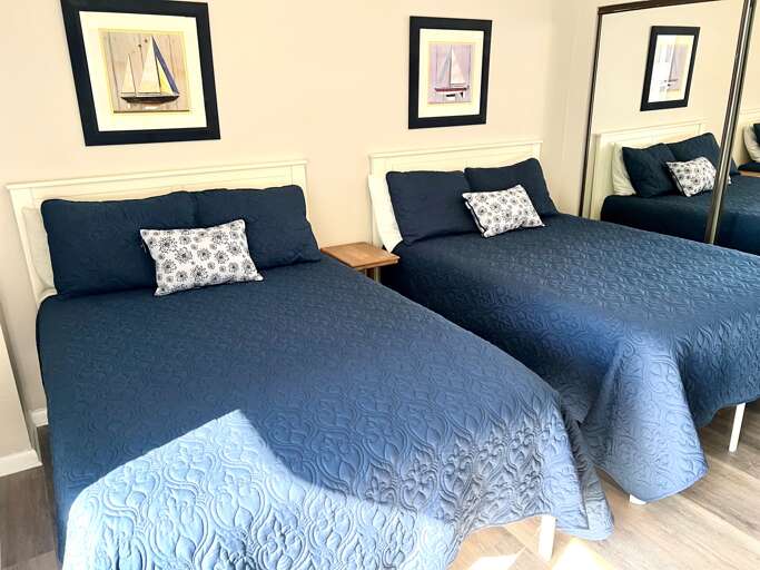 3rd bedroom has 2 queen beds