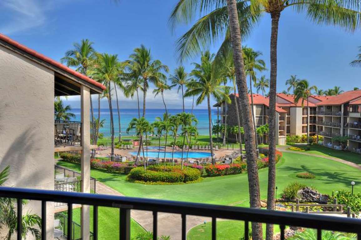Papakea D402 3 Bedroom Vacation Condo For Rent Honokowai Hawaii