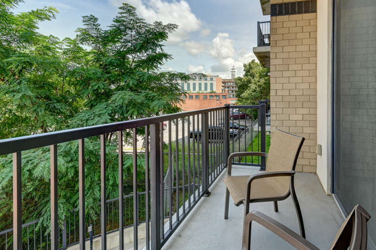 45 Asheland Unit 301-201.jpg