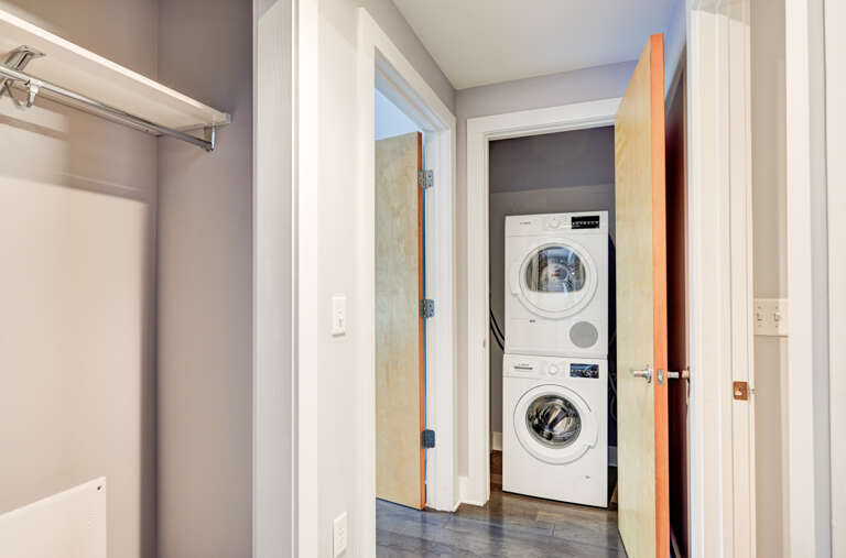 45 Asheland Unit 301-204.jpg