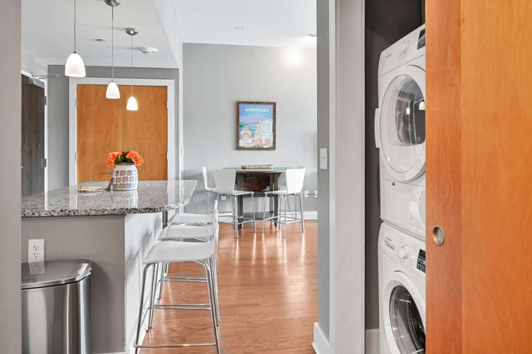 Copy of 45 Asheland Unit 307-123.jpg