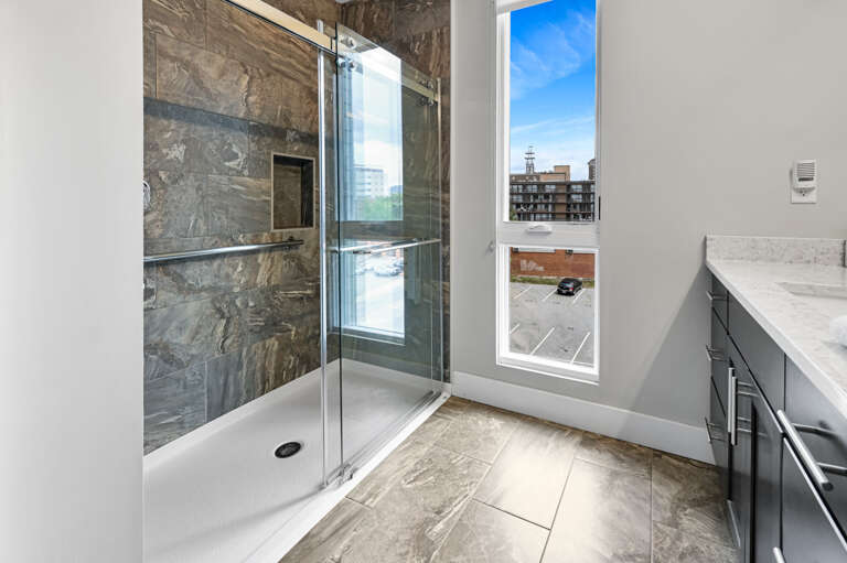 45 Asheland Unit 403-225.jpg