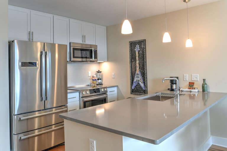 Kitchen Island and Bar Kitchen Island and Bar