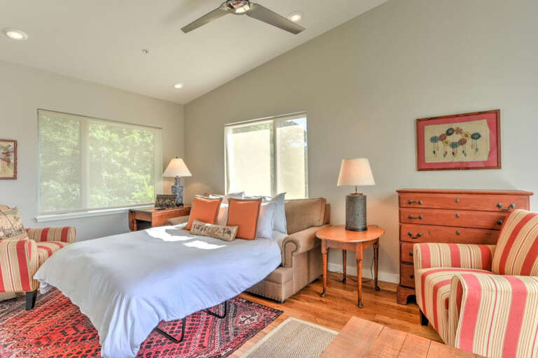 Pull-out sofa sleeper in loft