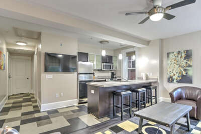 Charming Condo 10 in Historic King James Charming Condo 10 in Historic King James