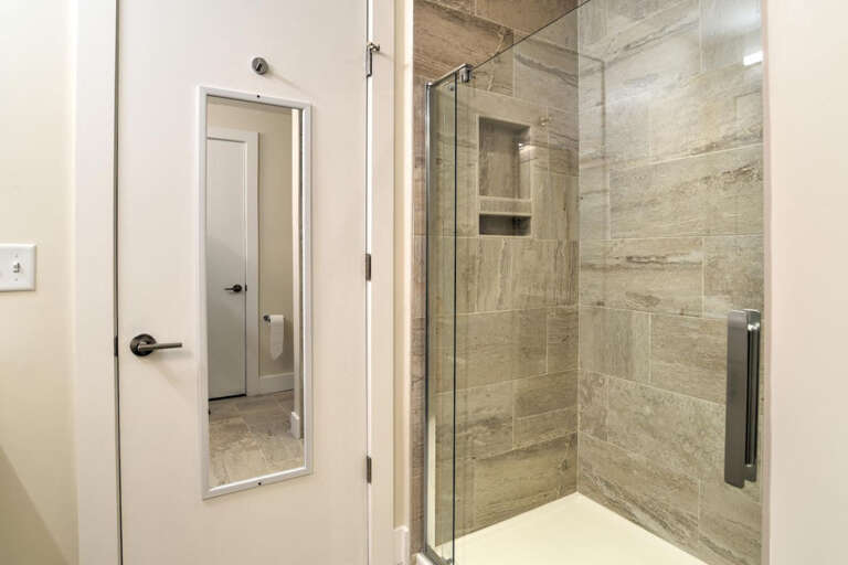 Third Floor En Suite Master Third Floor En Suite Master