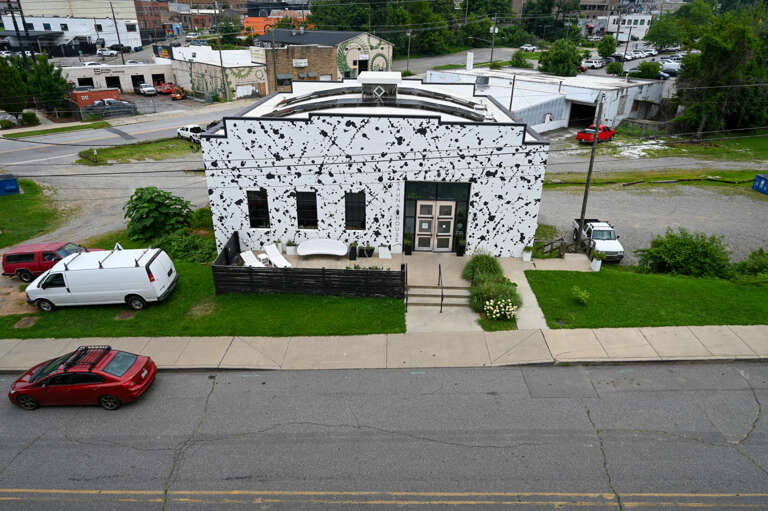 245 Short Coxe Ave Unit 245-213.jpg