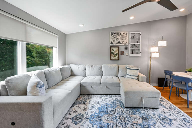 245 Shor Coxe Ave-105.jpg