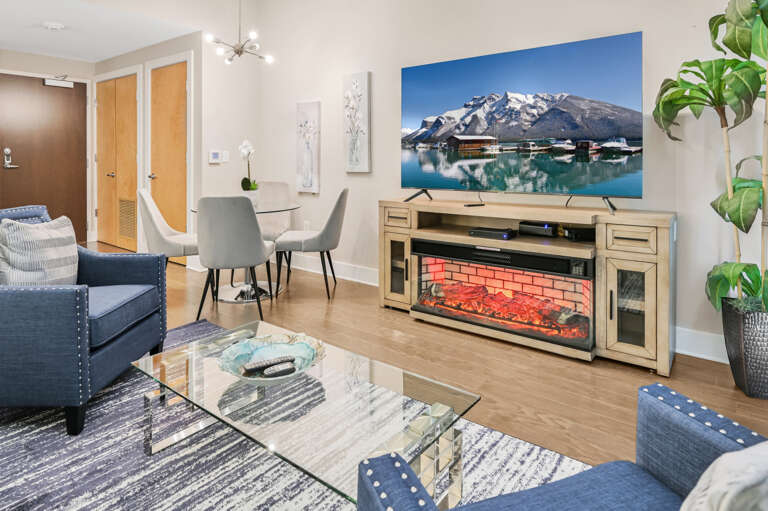 45 Ashland #405-120.jpg