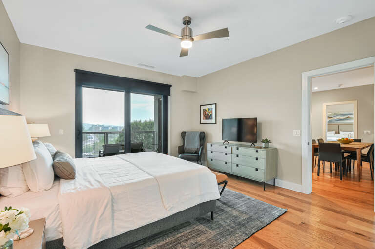 145 Biltmore Unit 400-111.jpg