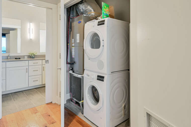 145 Biltmore Unit 400-117.jpg