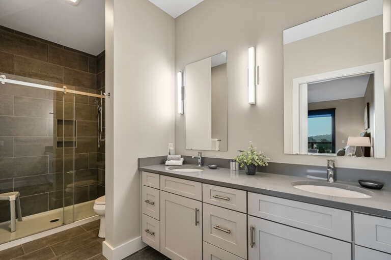 145 Biltmore Unit 400-112.jpg