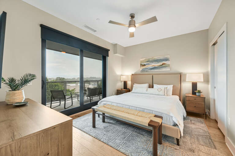 145 Biltmore Unit 400-113.jpg