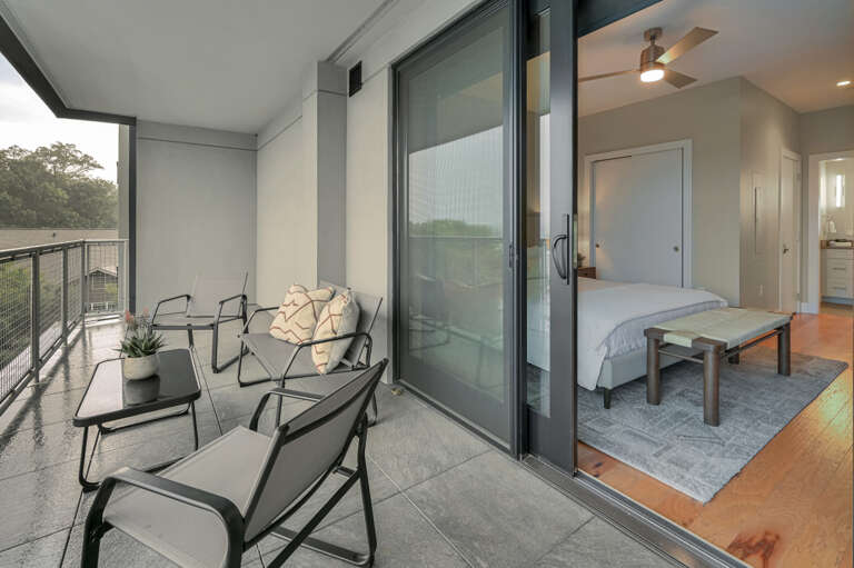 145 Biltmore Unit 400-119.jpg