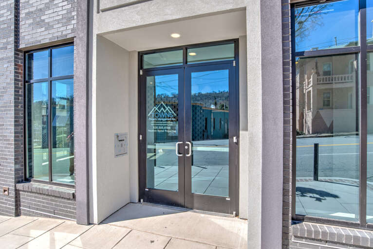 145 Biltmore-114.jpg