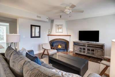 Historic Biltmore Area Renovated Condo Historic Biltmore Area Renovated Condo