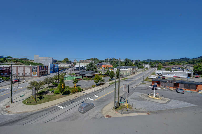 98 Southside Ave-103.jpg