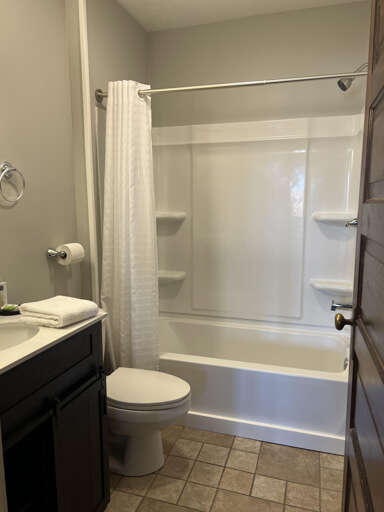 bathroom.jpg bathroom.jpg