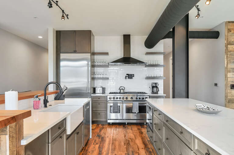 17 N Market #303-115.jpg