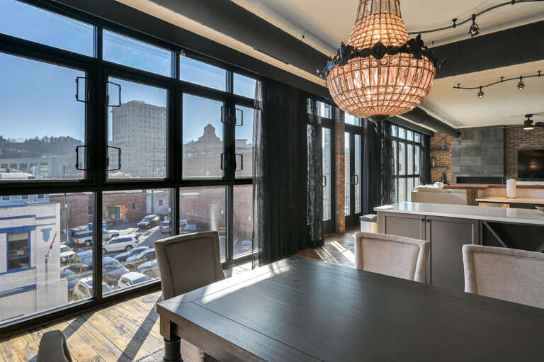 17 N Market #303-125.jpg