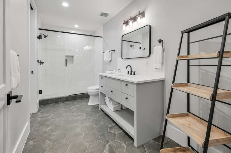 17 N Market #303-102.jpg