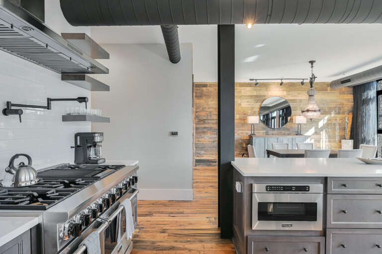 17 N Market #303-120.jpg