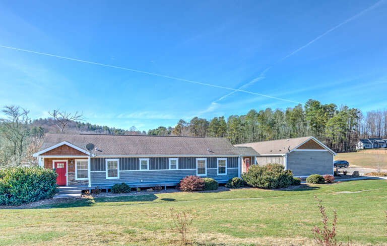 Exterior Joe Jenkins-101.jpg