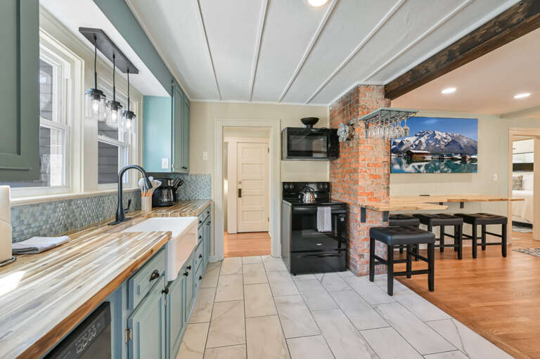 191 Merrimon Ave - Interior-130.jpg