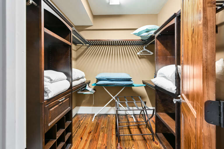 Interior 56 Patton Ave Unit402-118.jpg