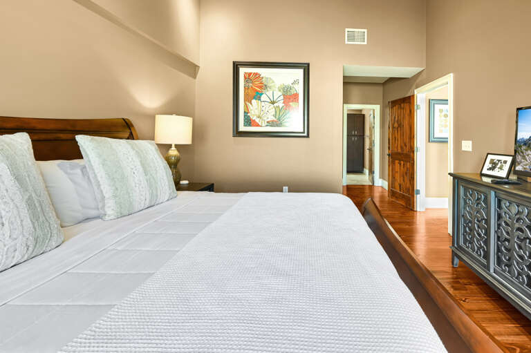 Interior 56 Patton Ave Unit402-115.jpg