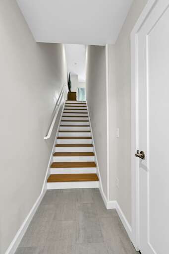 3 Lee Garden Ln Unit 106-124.jpg