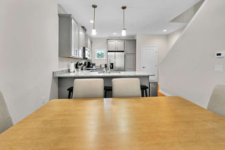 3 Lee Garden Ln Unit 106-107.jpg
