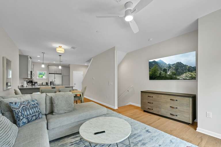 3 Lee Garden Ln Unit 106-121.jpg