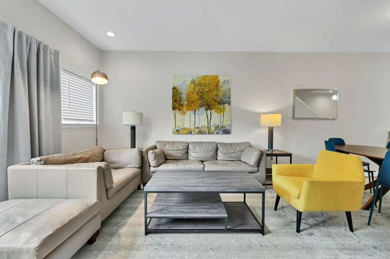 3 Lee Garden Ln Unit 105-109.jpg