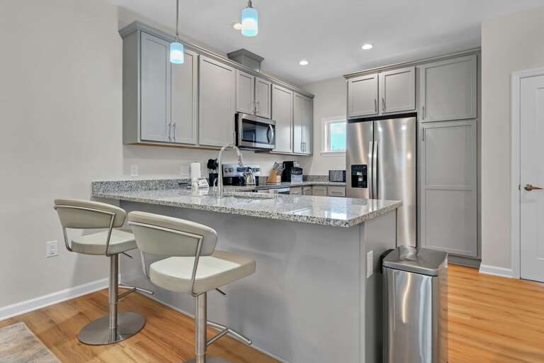3 Lee Garden Ln Unit 105-112.jpg