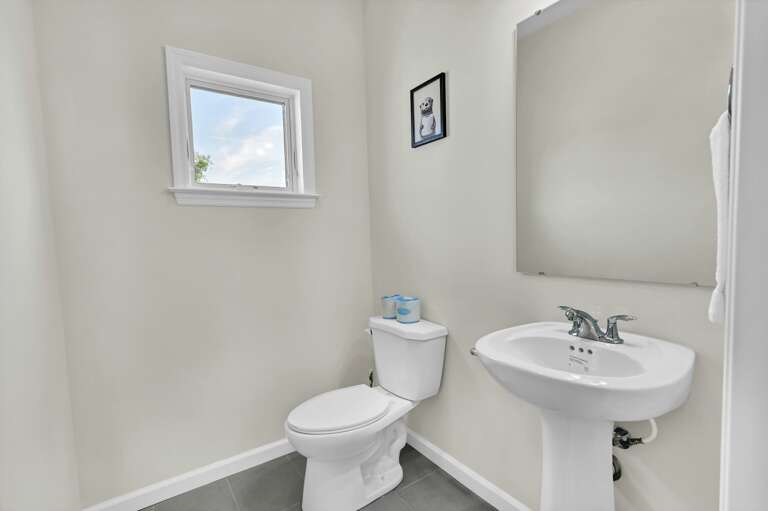 107 Lee Garden Ln-115.jpg
