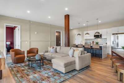 Elegant Downtown Condo with Amazing Mountain Views
