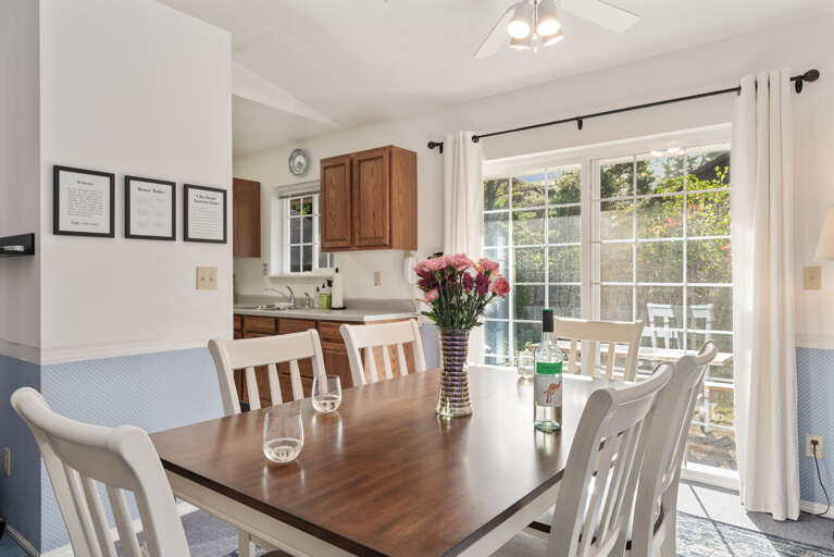 Dining area with seating for 6 Dining area with seating for 6