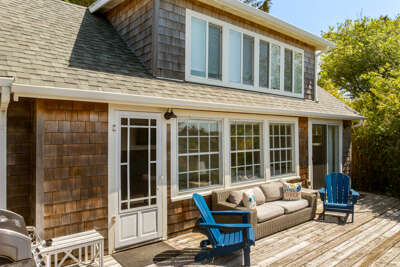 Outdoor deck area with gas BBQ 