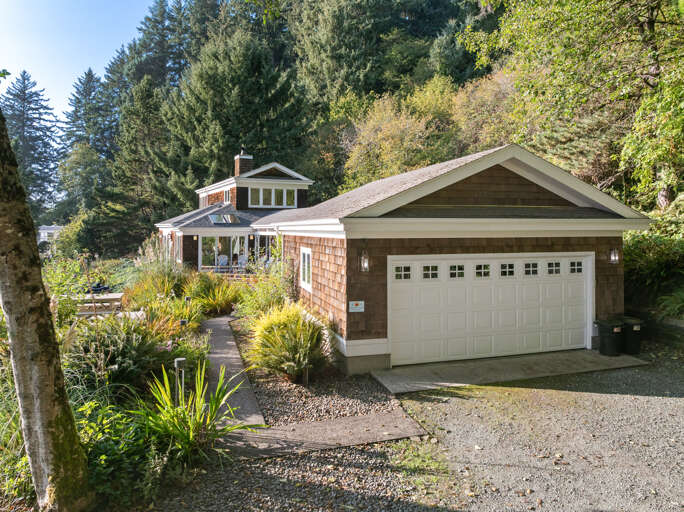 Driveway entrance area-garage not available for renters.